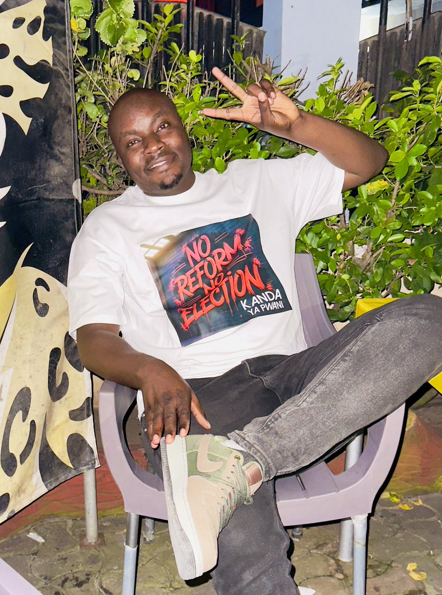 I received this gorgeous gift from a design company and a friend who is dear to me. Moments like this serve as a reminder of the power of impact. Seeing this, I’m deeply thankful that I didn’t hesitate to make a difference, even in a small way. #NoReformsNoElection