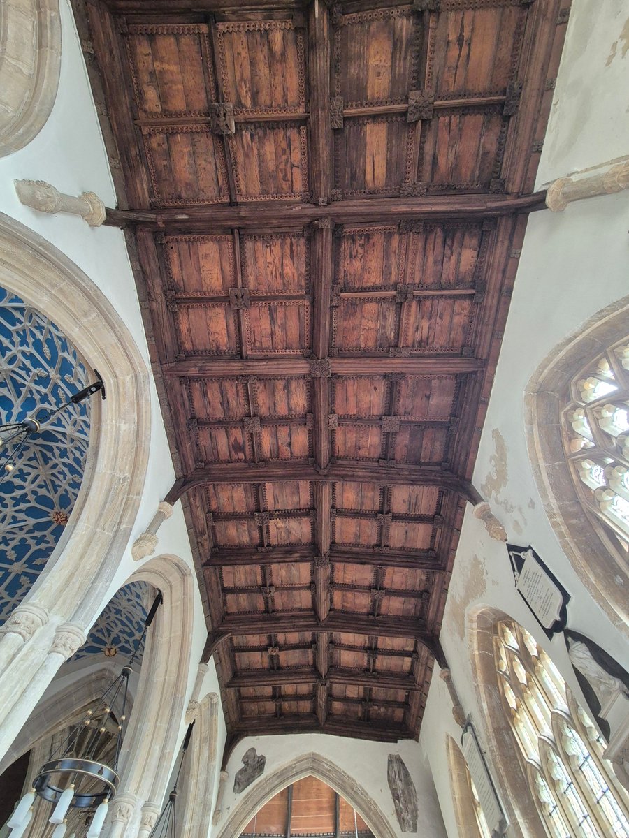 TheHistoryMouse's tweet photo. The #BestofTheRiverAxeChurches #Somerset: Loose ends. Churches with remarkable roofs. #StJohnAxbridge #StAndrewCheddar #HolyCrossMark
Mouse love roof timbers and these are all well worth a look
(to see more of each church just click the named #) https://t.co/D8IerAFTo5
