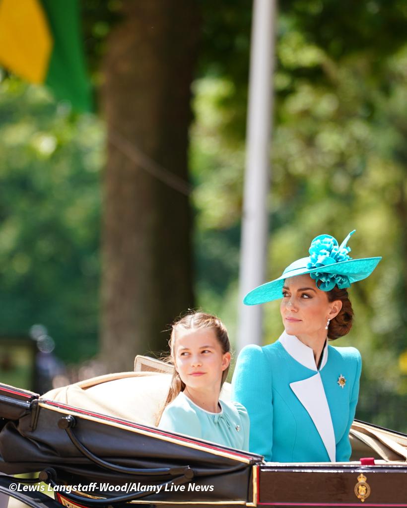 Lewis Langstaff-Wood (@lewislangwphoto) on Twitter photo The Princess of Wales and her mini me...!
<a href="/Alamy_Editorial/">Alamy Editorial</a> <a href="/SonyAlpha/">Sony | Alpha</a> <a href="/KensingtonRoyal/">The Prince and Princess of Wales</a> The Princess of Wales and her mini me...!
<a href="/Alamy_Editorial/">Alamy Editorial</a> <a href="/SonyAlpha/">Sony | Alpha</a> <a href="/KensingtonRoyal/">The Prince and Princess of Wales</a>