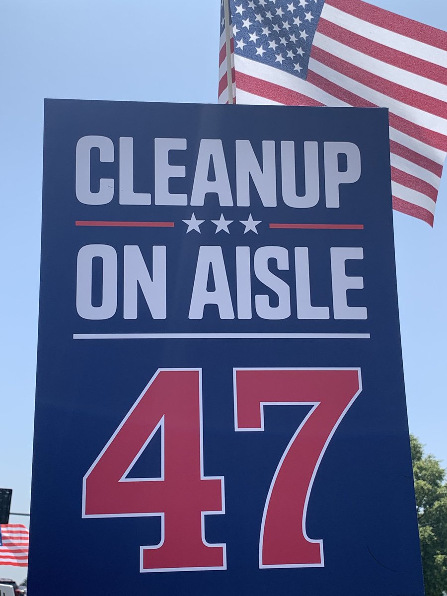 Such a creative sign.

#NoKingsDay