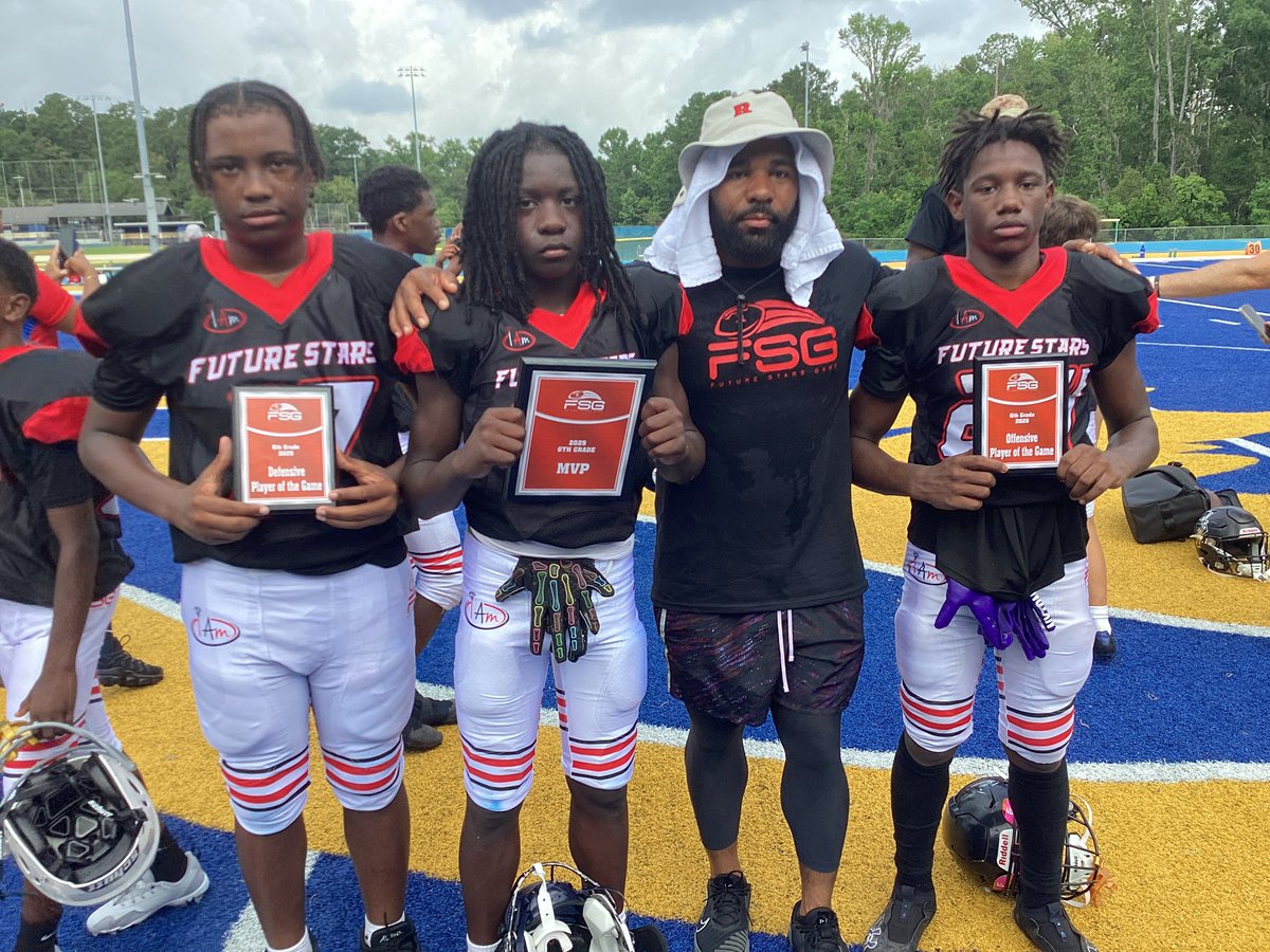 In a weekend’s work, Team Georgia came out with W. Thank you @thefuturestarsgame for the awesome experience. Thank you <a href="/mohamedsanu/">Mohamed Sanu</a> and @pj__accelu for the great coaching. <a href="/PlayBookAthlete/">PLAYBOOK ATHLETE</a> <a href="/PrepRedzoneGA/">Prep Redzone Georgia</a> <a href="/QBHitList/">QBHitList.com</a> <a href="/borntocompete/">Born to Compete™</a> <a href="/FBUcamp/">Football University</a> <a href="/QBUniverseQBU/">QBUniverse</a> <a href="/CoachFelton1/">Coach Felton</a>