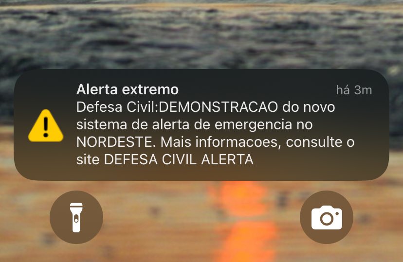 tava cochilando, levei um susto foi achando que já tava na hora de ir trabalhar. até meu alarme 5:20h da manhã dá mais medo, defesa civil