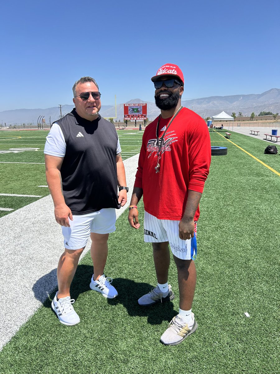 The Inland_Sports Show (@inland_sports) on Twitter photo 🏈 Citrus Valley HC Kurt Bruich at REV’s stadium for the first time, and hanging out with REV’s new head coach Kristian King while at the Jaelan Phillips camp!
<a href="/CoachBruich/">Kurt Bruich</a>
<a href="/REV_Football/">REV Football</a>
<a href="/SportswithPep/">Pep Fernandez</a>
<a href="/JJPhillips15/">Jaelan Phillips ;🕴🏾®</a> 🏈 Citrus Valley HC Kurt Bruich at REV’s stadium for the first time, and hanging out with REV’s new head coach Kristian King while at the Jaelan Phillips camp!
<a href="/CoachBruich/">Kurt Bruich</a>
<a href="/REV_Football/">REV Football</a>
<a href="/SportswithPep/">Pep Fernandez</a>
<a href="/JJPhillips15/">Jaelan Phillips ;🕴🏾®</a>