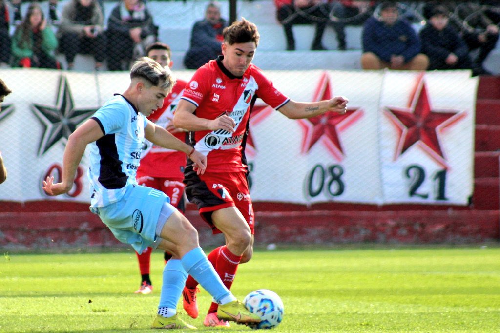 ClubARacingENG's tweet image. Half Time!

Racing are goalless at half time with little to report for either side. 

(0-0) 

#RacingCBA🩵🤍