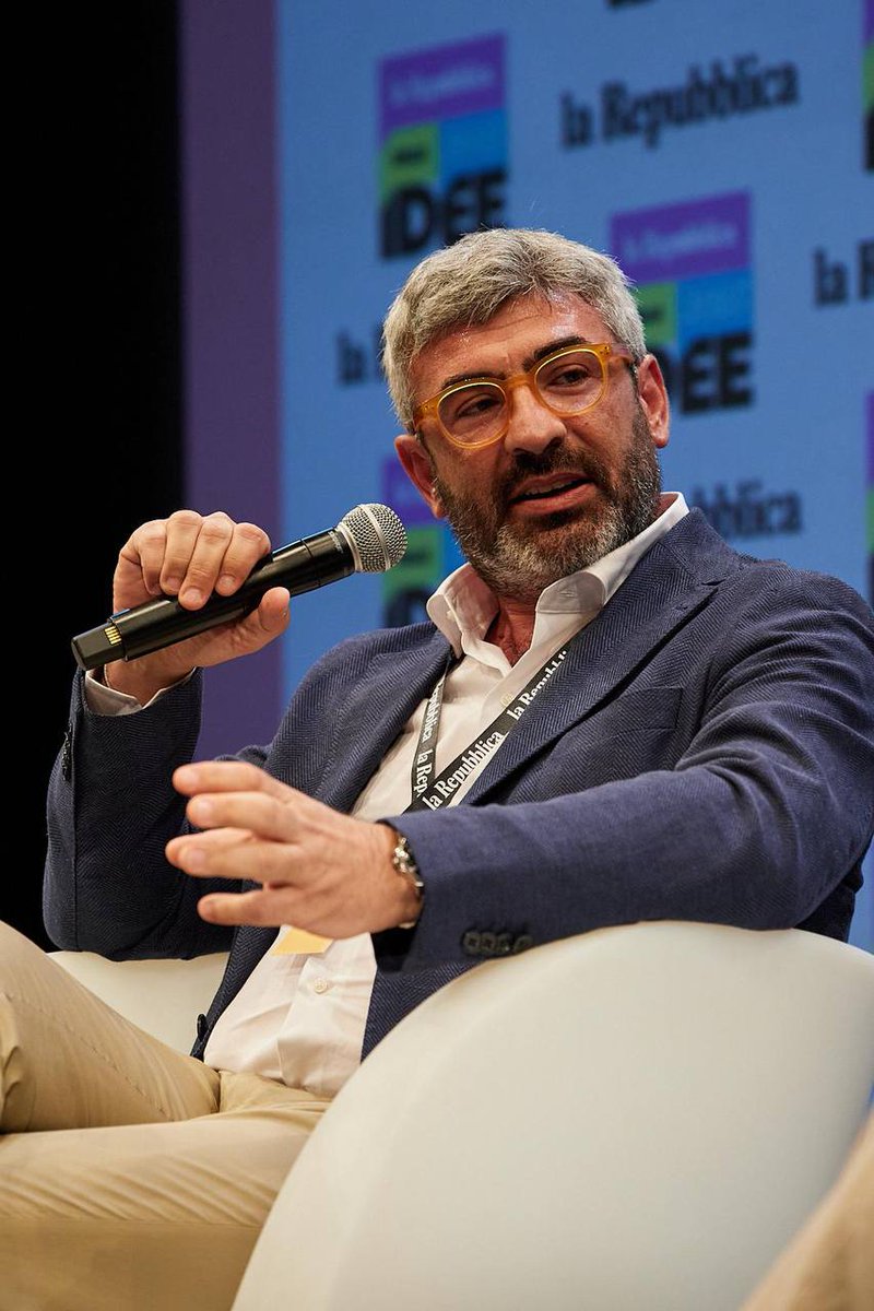 Repubblica delle Idee 2025, il Chief Corporate Affairs, Communication &amp; Sustainability del #GruppoFS Giuseppe Inchingolo: «Dai binari ai territori, così i cantieri FS generano sviluppo». L'articolo di FSNews: bit.ly/4l3MYye