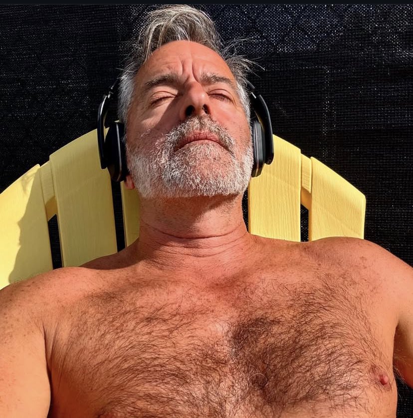 murphycleason's tweet photo. Time to relax and soak up the sun 🌞 https://t.co/ngvutKOaeb