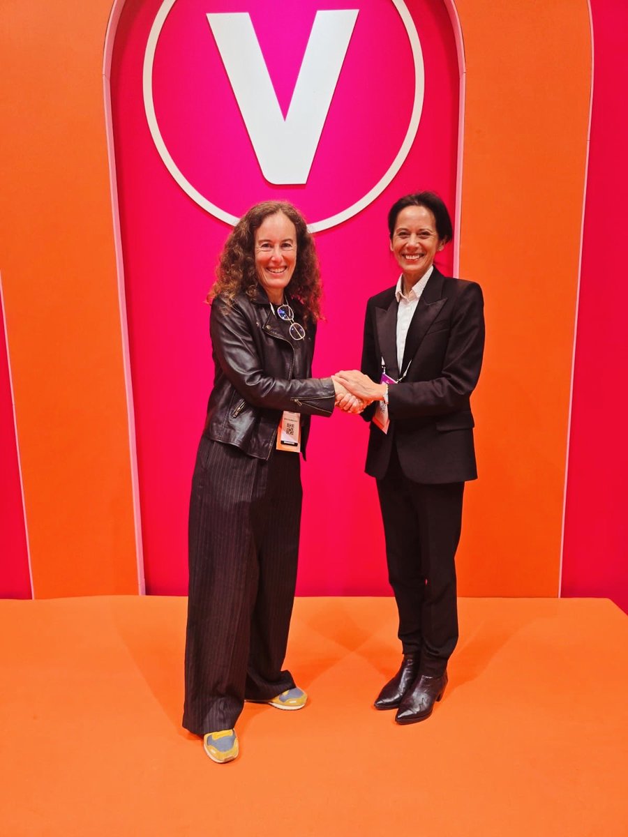 ValerieBaraban's tweet photo. Huge thanks to Julie Lamande — thanks to her, @HoustonTX became the first US metro to ever showcase at @VivaTech ! A true milestone… and surely worth a medal! 🏅🤠🇫🇷🇺🇸 #HarrisInParis @GHPartnership @RiceUniversity @Port_Houston https://t.co/vWalQiOf3N