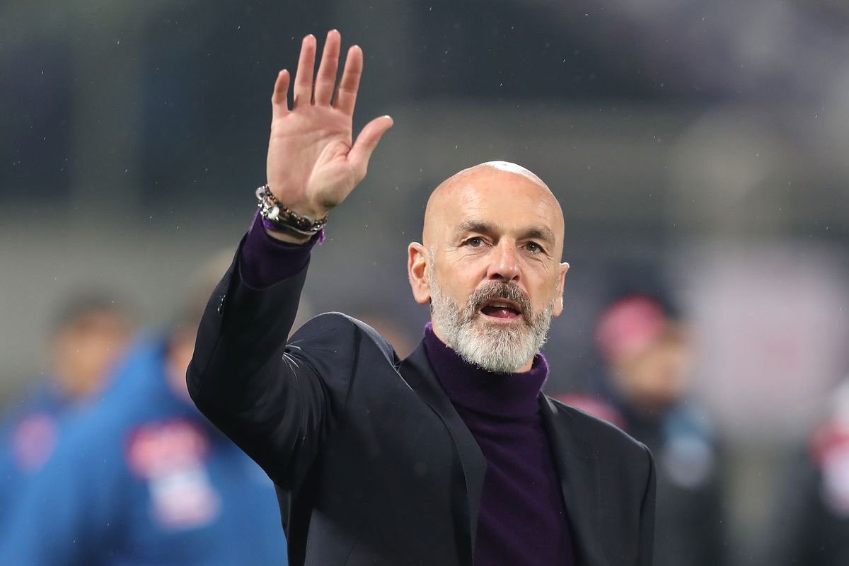 FabrizioRomano's tweet photo. 🚨🟣 Stefano Pioli will sign a three year contract as new Fiorentina head coach in July, verbal agreement in place.

Formal steps to follow in the next weeks. https://t.co/RljCAy4DtX
