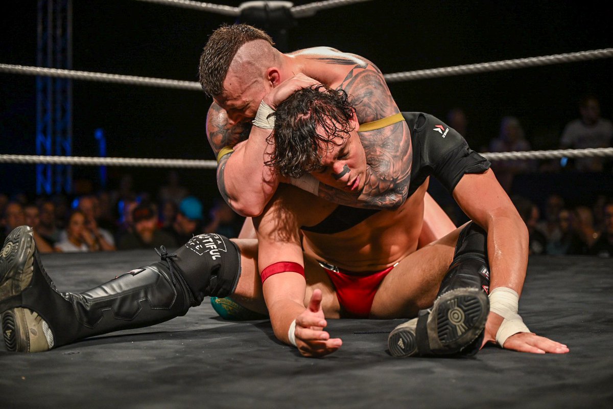 wXw Germany (@wxwgermany) on Twitter photo Sieg für die Nummer 1! <a href="/mariusAL_Ani/">Marius AL-Ani</a> gewinnt das spektakuläre Match gegen Zozaya und verbucht damit seine erste erfolgreiche Titelverteidigung.
#wXwDoC kannst du komplett live auf #wXwNOW sehen mit deutschem oder englischem Kommentar.
🇩🇪 youtube.com/live/vL9l6gvnZ…
🇬🇧 Sieg für die Nummer 1! <a href="/mariusAL_Ani/">Marius AL-Ani</a> gewinnt das spektakuläre Match gegen Zozaya und verbucht damit seine erste erfolgreiche Titelverteidigung.
#wXwDoC kannst du komplett live auf #wXwNOW sehen mit deutschem oder englischem Kommentar.
🇩🇪 youtube.com/live/vL9l6gvnZ…
🇬🇧