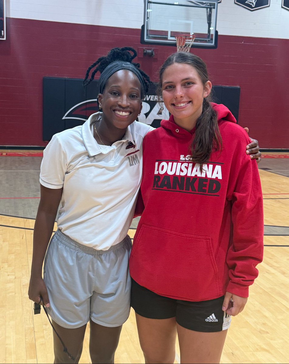 victoria Darrah (@victoriadarrah) on Twitter photo Thank you <a href="/SydWest__/">Sydney Westry ✈️</a> for putting on a great elite camp and thank you for inviting me!! Thank you <a href="/SydWest__/">Sydney Westry ✈️</a> for putting on a great elite camp and thank you for inviting me!!