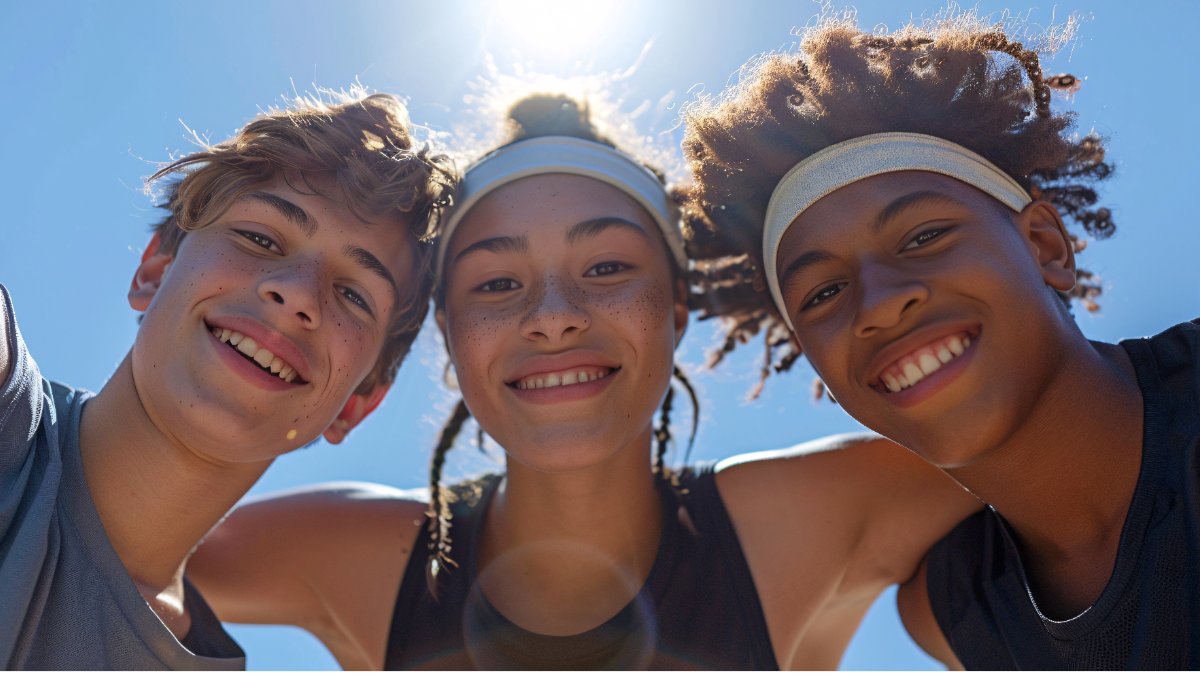 🏖️ Summer just got better! 🌊 Dive into the Adidas Summer Sale and discover the 10 best deals right now. Gear up for sports and adventure! 🚴‍♀️✨ #SportStars  sportstarsmag.com/2025/06/adidas…