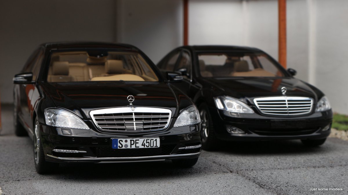 justsomemodels's tweet photo. 1:18 Mercedes-Benz W221 S600L, Obsidian black - Motorhelix
Full review, un oxing in Youtube:
https://t.co/3RqU9VjbJE
#mercedes #mercedesbenz #w221 #sclass #sklasse #s600 #s600l #luxury #luxurycars #v12 #118scale #diecast #modelcar #miniature #motorhelix #jsm #justsomemodels https://t.co/FXh1fpH2KY