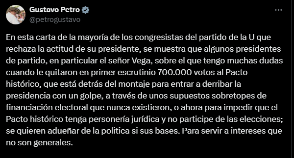Enrique_GomezM's tweet photo. Lo que nos faltaba: Ahora Petro pretende manejar todos los partidos y decide qué piensan sus líderes y seguidores. No solo es un intento de socavar la autoridad de los partidos que defienden la democracia, sino una muestra del riesgo que corremos con un autócrata que de seguro impondrá un partido único en la constituyente que pretende.