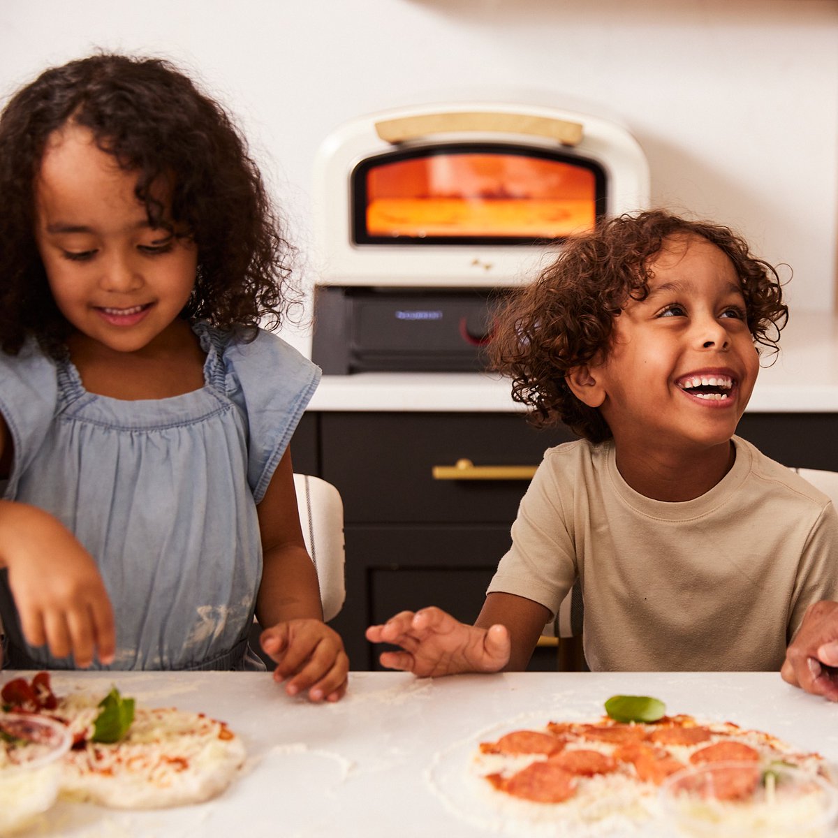 currentbackyard's tweet image. Upgrade family pizza night with the Model P Pizza Oven.
#CookingWithCurrent #PizzaOven