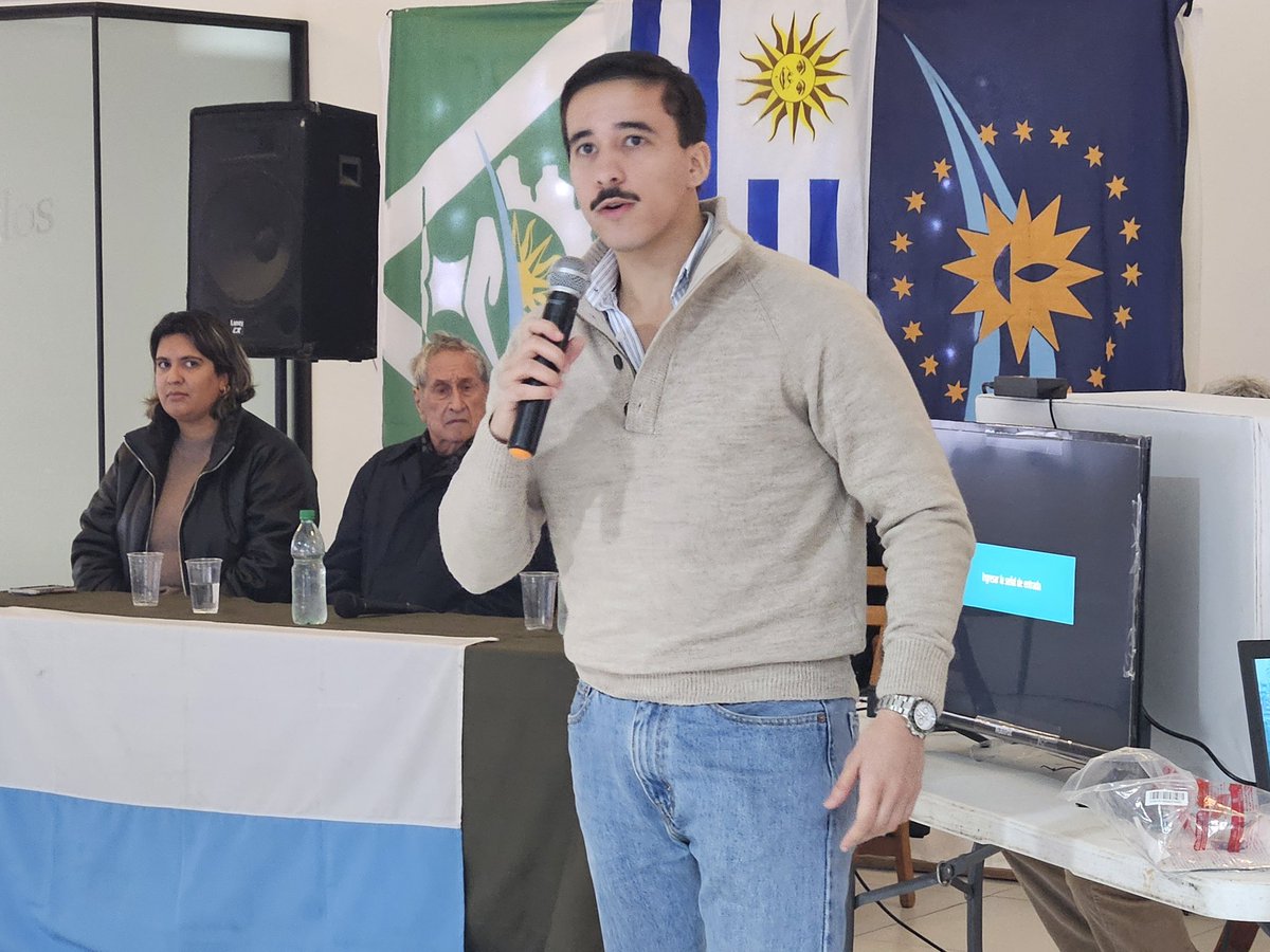 ⚪️🔵 ENCUENTRO REGIONAL DE COMISIONES DEPARTAMENTALES DE JÓVENES EN SARANDÍ DEL YÍ

🎙️ Apertura de Andrés Viera de CDJ Durazno, Isaac Real de <a href="/CDJFloresUY/">CDJFlores</a>, <a href="/VicSantana04/">Victoria Santana</a> de <a href="/CDJ_Florida/">Comisión Departamental de Jóvenes de Florida</a>, <a href="/Fede_DeGroote/">Federico De Groote</a> de <a href="/CDJsanjose/">CDJ San Jose</a> y Nahuel Morosi de <a href="/CDJ_Colonia/">CDJ Colonia</a> .