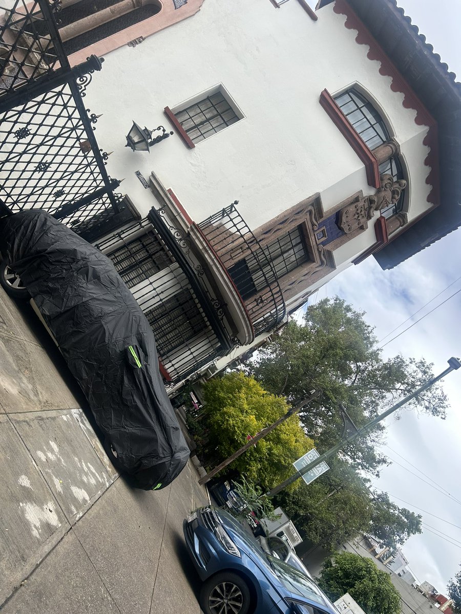 Col. Guadalupe Inn tweet media