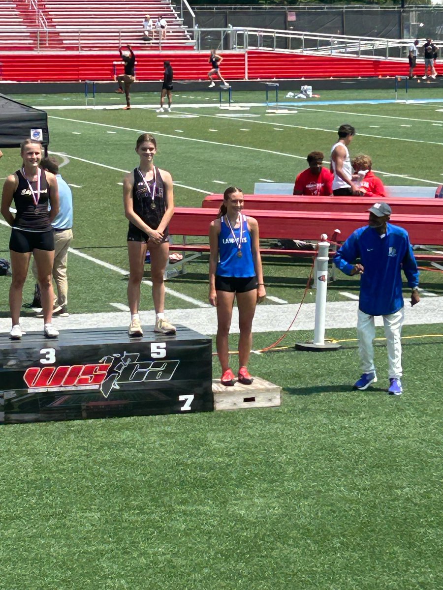 Brookfield Central HS (WI) Girl’s Track & Field tweet media