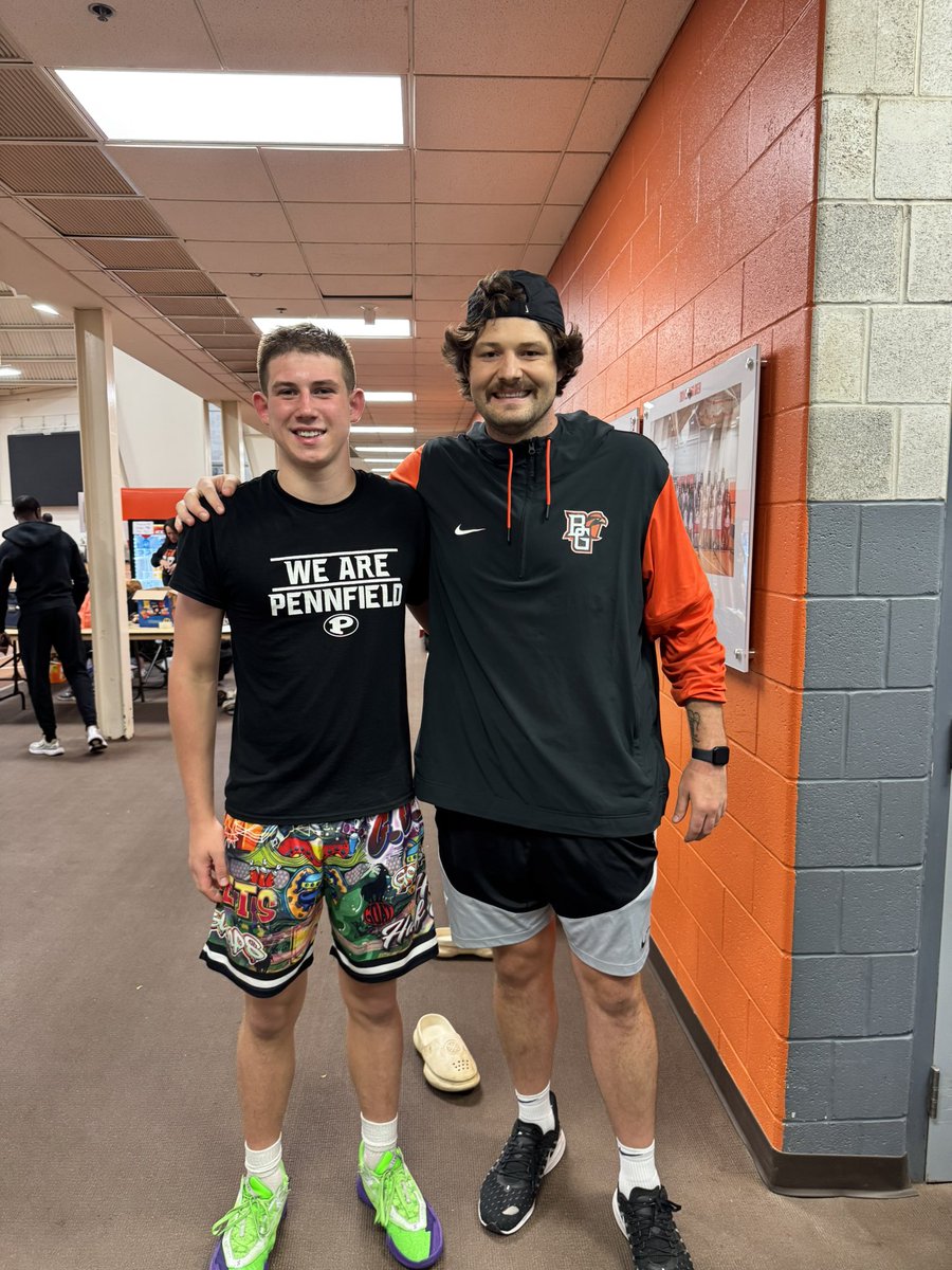 PMerlington2027's tweet photo. Thank you @AleksandrAbrams for the invitation to the camp! It was a great opportunity to get better and compete.  @BGSUMBB @PersuitUnited  @iam_TOntario @CoachTsimon https://t.co/kXEfUkSbJf