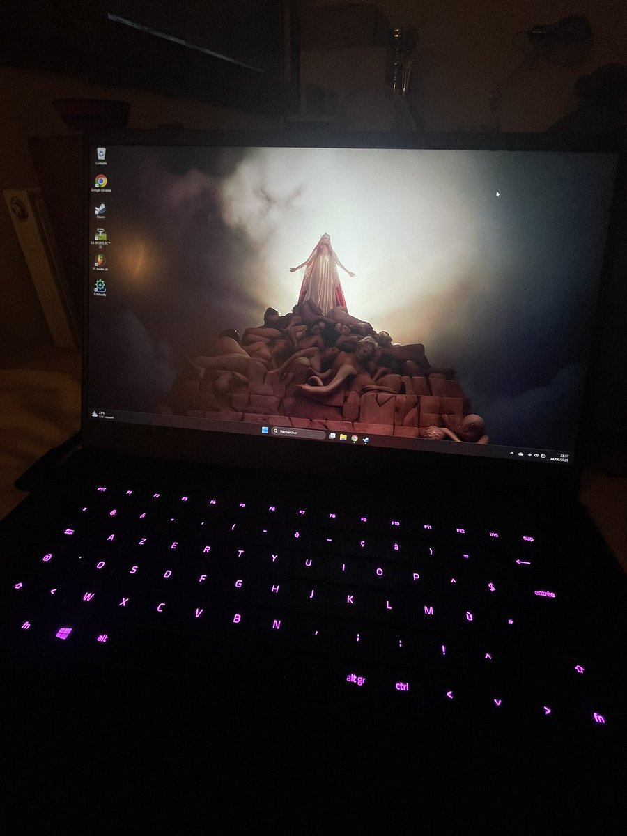 simbaasobased's tweet image. nouveau pc #choquant #flgang #itadakimasu