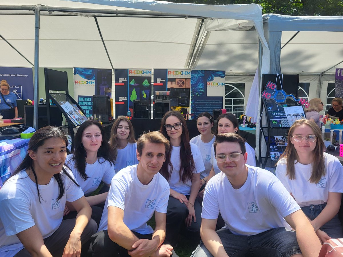 Joanna Ortyl (@joannaortyl) on Twitter photo Here is our team #OrtylPhotoLab from today's day full of chemical highlights.
<a href="/Photo4Chem/">Photo4Chem</a> <a href="/NiezgodaPawel/">Paweł Niezgoda</a> <a href="/kasiawolny_chem/">Kasia Wolny</a> <a href="/Kamil_Pulit/">Kamil Pulit</a> <a href="/DominikaKrok11/">Dominika Krok</a> <a href="/MJankowska/">Magdalena Jankowska</a> <a href="/WeronikaWaczyk1/">Weronika Wałczyk</a> <a href="/MMateuszMichal/">Michał Sula</a> Here is our team #OrtylPhotoLab from today's day full of chemical highlights.
<a href="/Photo4Chem/">Photo4Chem</a> <a href="/NiezgodaPawel/">Paweł Niezgoda</a> <a href="/kasiawolny_chem/">Kasia Wolny</a> <a href="/Kamil_Pulit/">Kamil Pulit</a> <a href="/DominikaKrok11/">Dominika Krok</a> <a href="/MJankowska/">Magdalena Jankowska</a> <a href="/WeronikaWaczyk1/">Weronika Wałczyk</a> <a href="/MMateuszMichal/">Michał Sula</a>