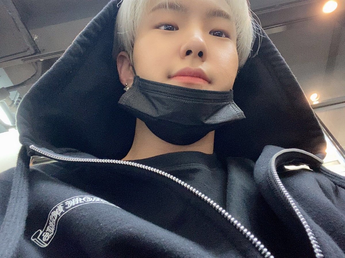 shmwjd's tweet image. happy birthday sa isa ko pang favorite gemini boy! ๐คฉโจ may you always shine the brightest, my hoshingieee ๐ฉท lablab so much!
#ํธ์์_ํ๋ฐ์ ๋_ํจ๊ปํ ๊ฒ
#My5tarHoshiDay
#Happy_HOSHI_Day #HOSHI #ํธ์