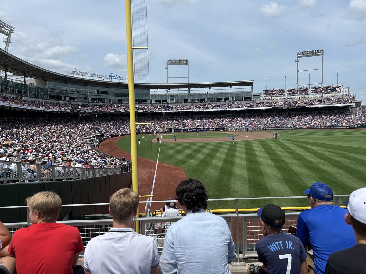 It’s Saturday in Omaha. 
👊⚾️#CWS