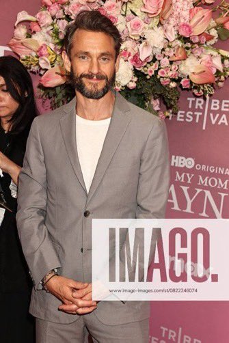 tobyoby__'s tweet photo. him and this fuckass suit https://t.co/aDlEYXD6yH