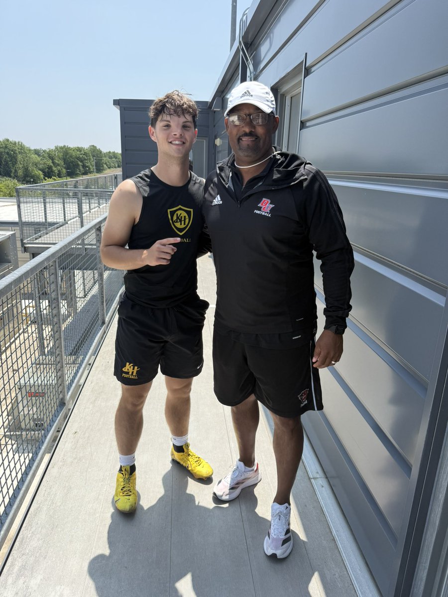 Grayson Fellows (@graysonfellows3) on Twitter photo After a great day of competition with my guys. I am blessed to receive my first offer to Davenport University! Thank you to coach <a href="/SparkyMcEwen1/">Sparky McEwen</a>. <a href="/alex_pallone/">Alex Pallone</a> <a href="/AllenTrieu/">Allen Trieu</a> <a href="/KHHSFootball/">Kenowa Hills Knights Football ⚔️🏈</a> After a great day of competition with my guys. I am blessed to receive my first offer to Davenport University! Thank you to coach <a href="/SparkyMcEwen1/">Sparky McEwen</a>. <a href="/alex_pallone/">Alex Pallone</a> <a href="/AllenTrieu/">Allen Trieu</a> <a href="/KHHSFootball/">Kenowa Hills Knights Football ⚔️🏈</a>