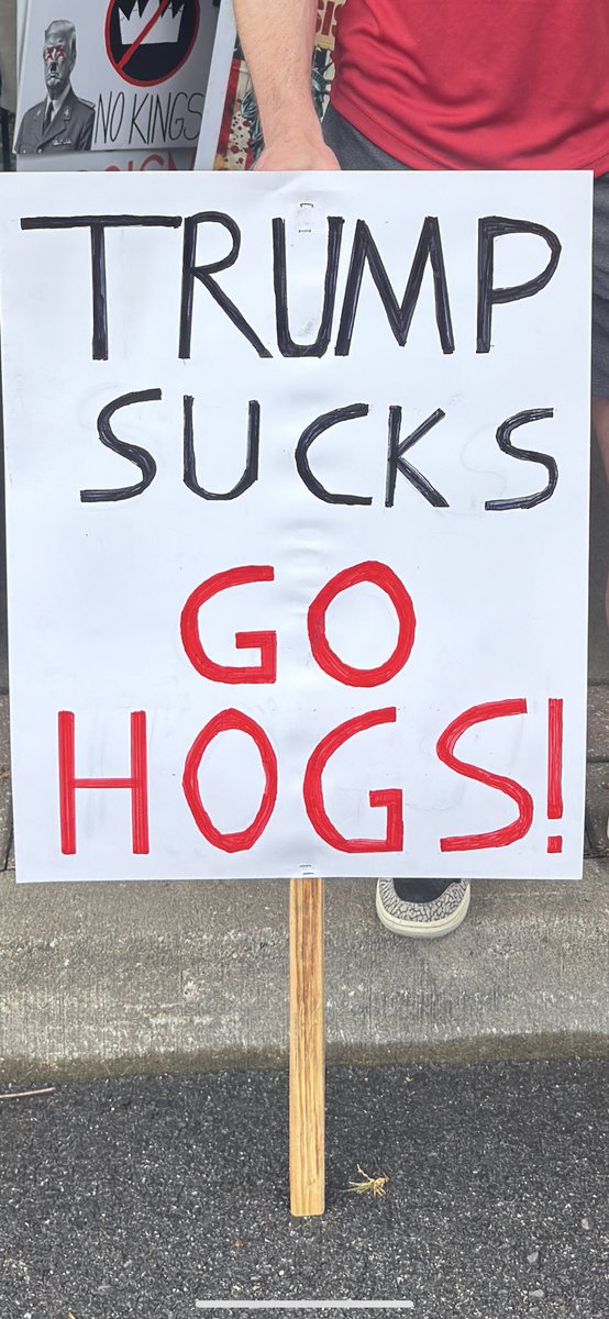 RazorbackRed88's tweet photo. @willwatson https://t.co/rlBNix436g