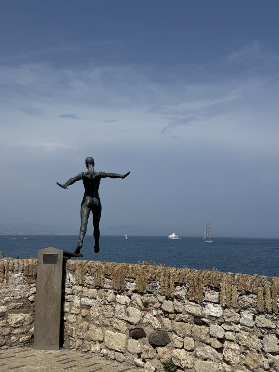 Stepping into summer: Le Défi de Nicolas Lavarenne … who’s around for Cannes Lions?