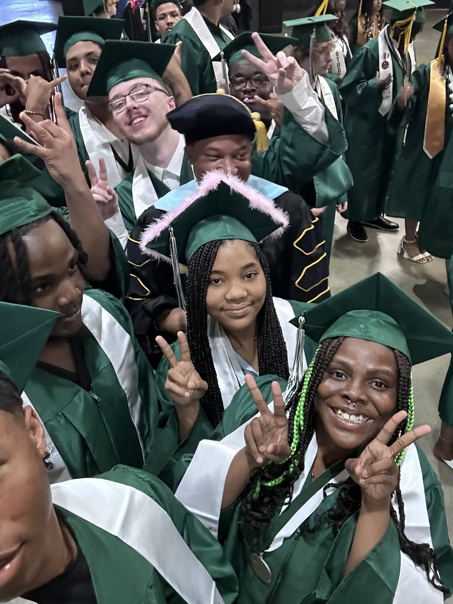 Dr. Dwayne L. Lucas tweet media