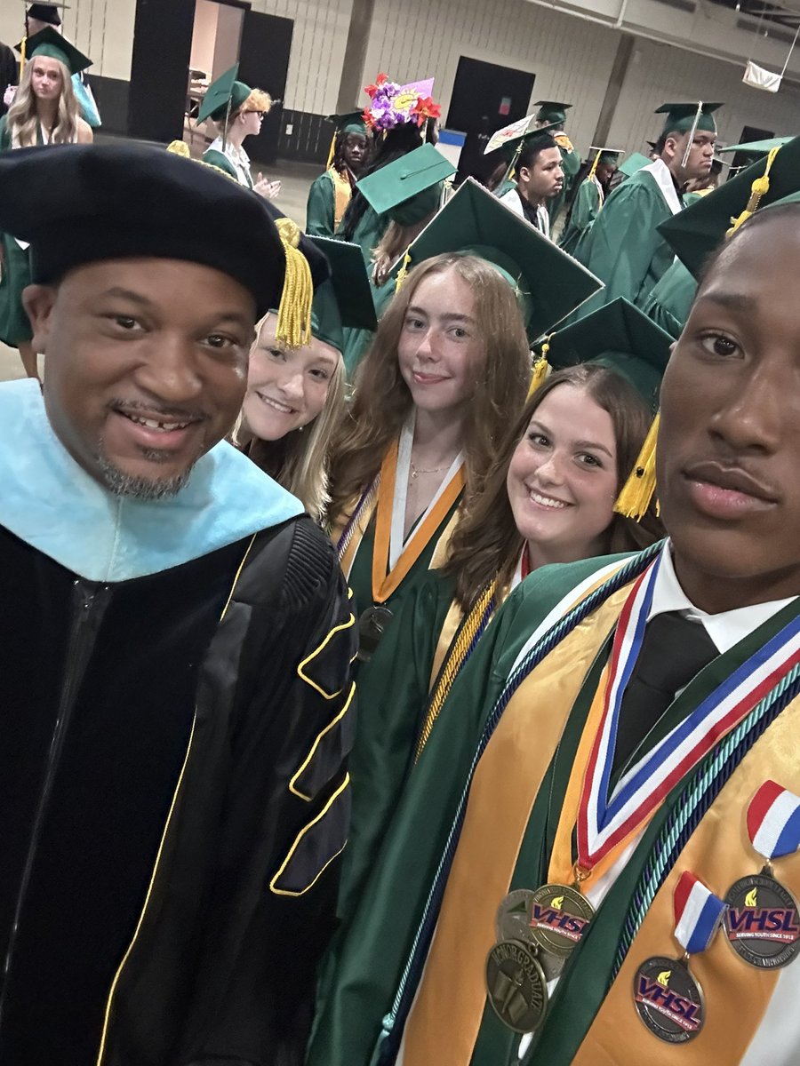 Dr. Dwayne L. Lucas tweet media