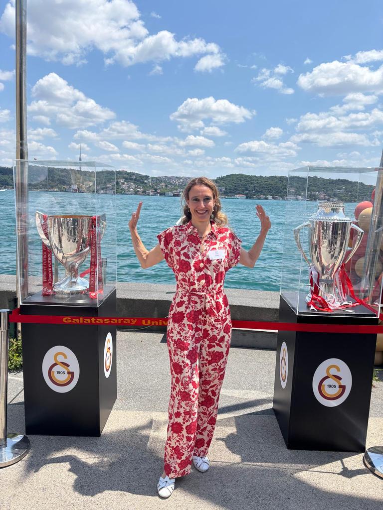 2025 yılında, Galatasaray Üniversitesi Endüstri Mühendisliği bölümünden 25 mezuniyet yılımı, Galatasaray'ın  25. şampiyonluğu ile birlikte kutlamanın güzelliği 🥰