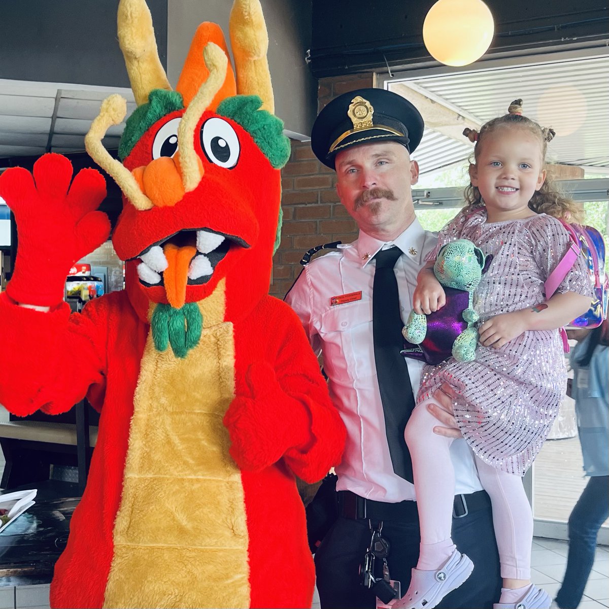 Toronto Fire Services 🇨🇦 tweet media