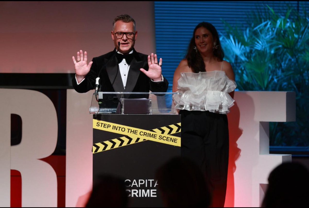 CapitalCrime1's tweet image. And that’s a wrap on #CapitalCrime25! 😢
But fear not! Early bird weekend tickets for 2026 are officially on sale at capitalcrime.org/tickets 🥳🥳
HUGE thank you to @DavidHHeadley & @LizzieCurle for creating yet another incredible weekend of all things crime & thriller!