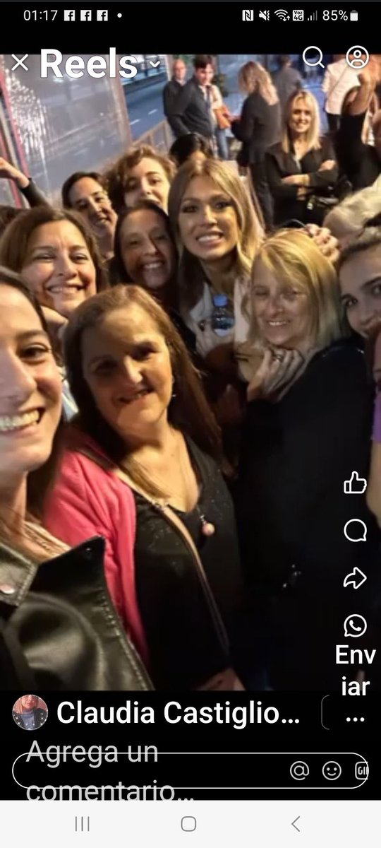 CASTIGLIONENOE's tweet photo. Después años encuentros... Felicidad @cokiramirez #cokitas https://t.co/nKy5U0t3Bi