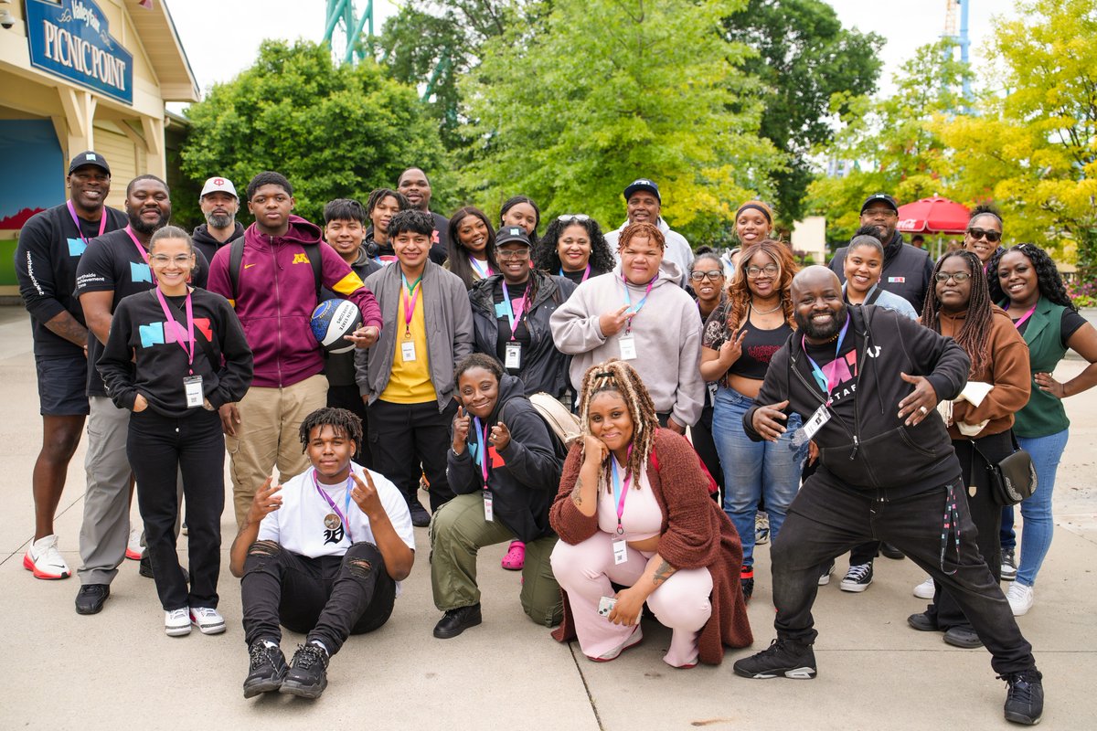 NAZMpls's tweet photo. Last week, Northside high school seniors enjoyed a day of fun, recognition, and a raffle at Valleyfair. We’re so proud of our scholars and grateful to have celebrated this milestone alongside them!

Congrats to all graduates! https://t.co/Cy6sZq0psl