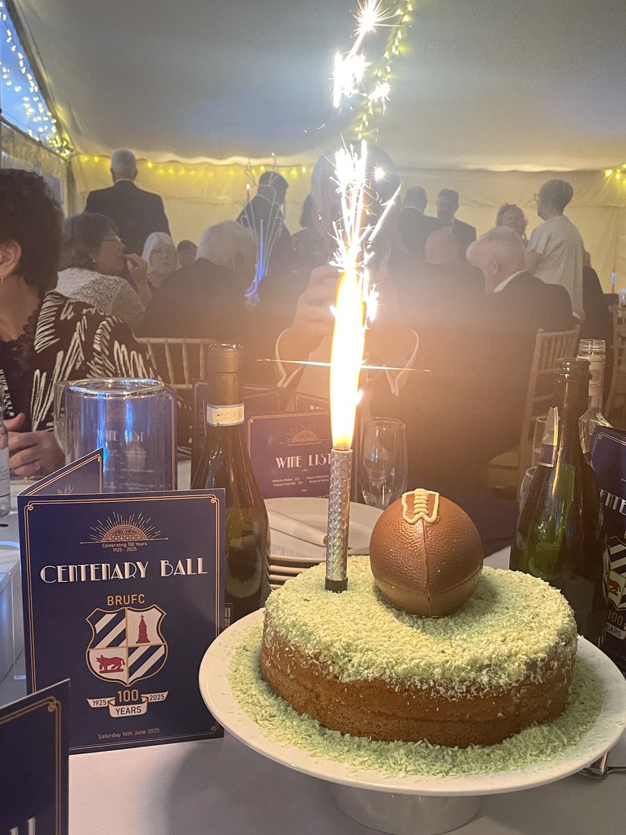 Oxfordshire RFU (@oxfordshirerfu) on Twitter photo What a fantastic time everyone is having <a href="/BanburyRUFC/">Banbury Rugby Club</a> centenary ball. Can’t wait to try the cake! What a fantastic time everyone is having <a href="/BanburyRUFC/">Banbury Rugby Club</a> centenary ball. Can’t wait to try the cake!
