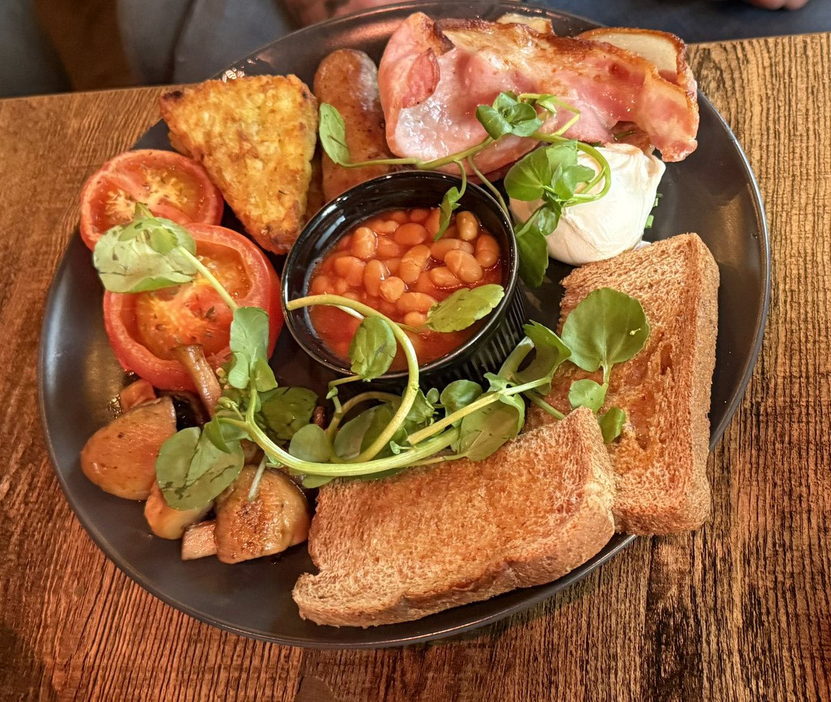 We’re excited to announce a new venue for #Plymouth Armed Forces &amp; Veterans Breakfast Club. 
Now meeting 1st &amp; 3rd Sunday of each month at Olive &amp; Twist, 9 Old Town Street, Plymouth 
<a href="/oneplymouth/">One Plymouth</a> <a href="/ImprovingLivesP/">Improving Lives Plym</a>