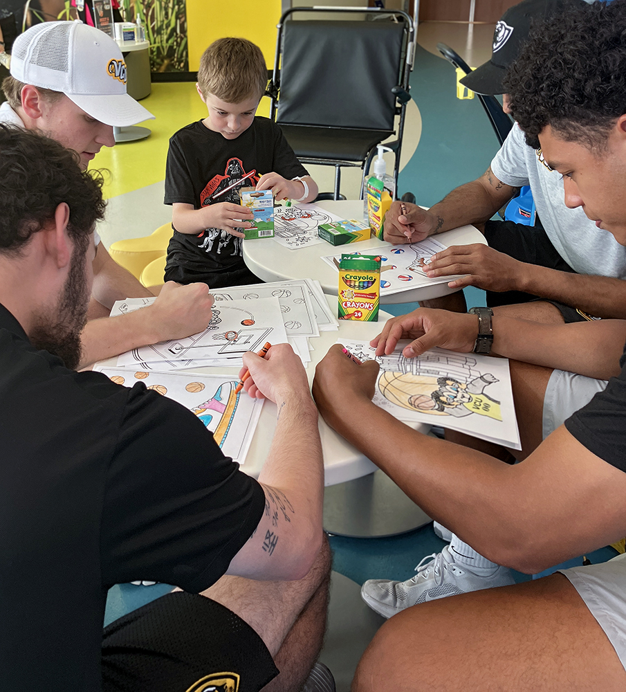 childrensatvcu's tweet photo. 🏀 Big thank you to @VCUAthletics and the @VCU Men’s Basketball Team for visiting our kiddos this week and getting us pumped up for next season! #CHoR #Rams #VCUbasketball 🐏 https://t.co/AgjF8mi04P