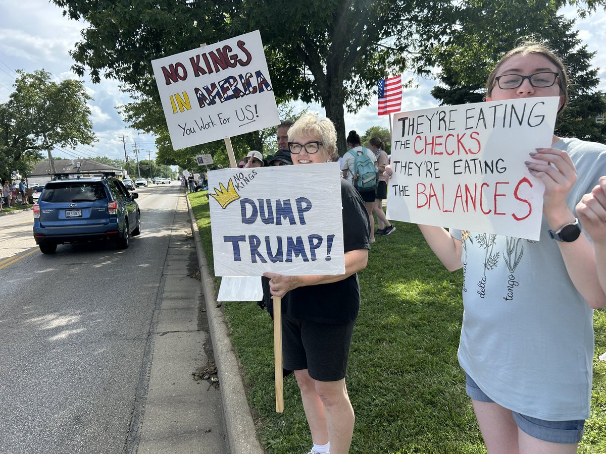 andrewrowan128's tweet image. Protestors line the street in front of Loveland Elementary School as part of a national day of protest. @WCPO