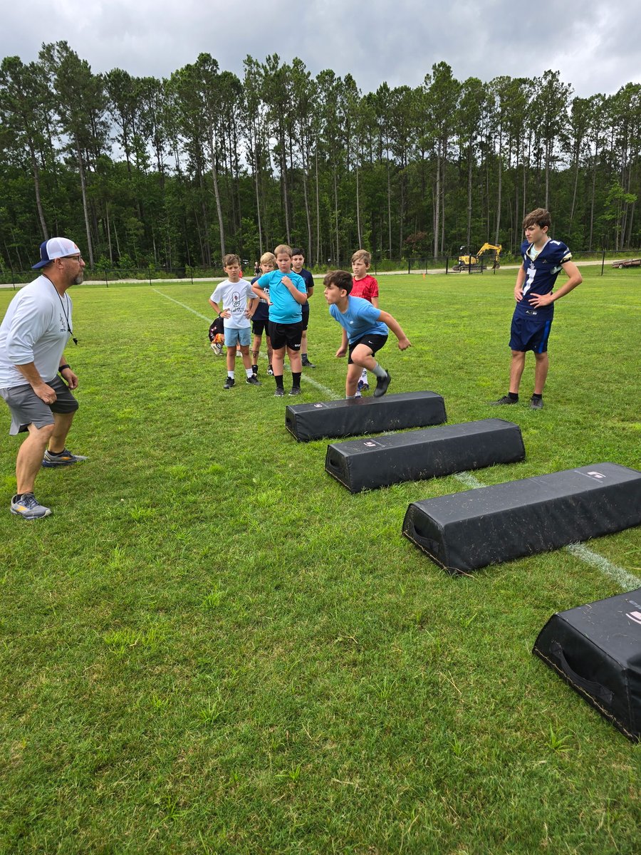 SMilliganQBCoach (@milliganqb) on Twitter photo This week had the pleasure of putting on JP2's 1st Youth Football Camp. I look forward to doing this every summer! Campers had a blast, learned football fundamentals at several different positions, each day the JP2 high school players picked a camper of the day <a href="/JP2_athletics/">John Paul II Athletics 🛡</a> This week had the pleasure of putting on JP2's 1st Youth Football Camp. I look forward to doing this every summer! Campers had a blast, learned football fundamentals at several different positions, each day the JP2 high school players picked a camper of the day <a href="/JP2_athletics/">John Paul II Athletics 🛡</a>