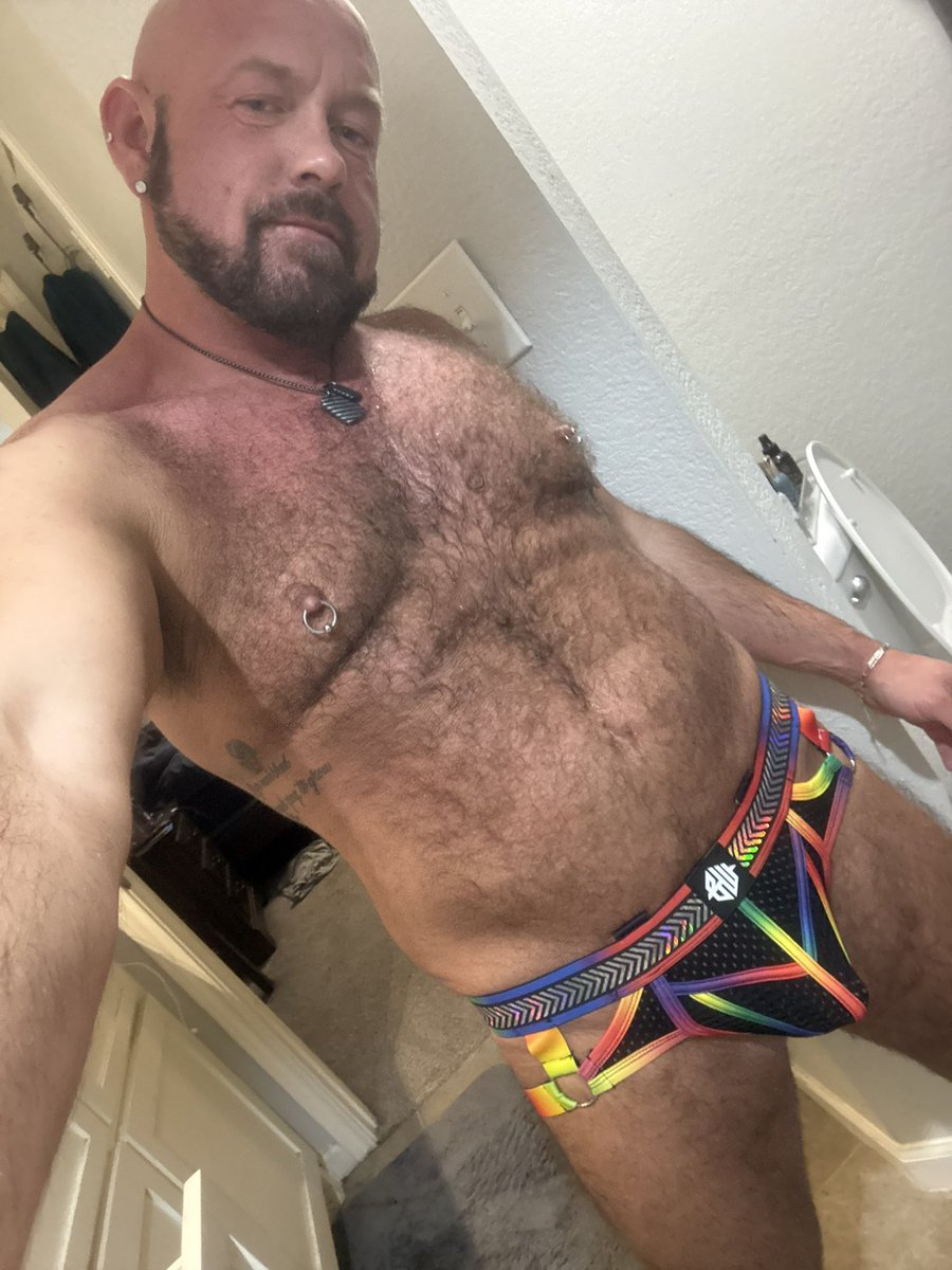 TXBeefyBear's tweet photo. Happy Pride Dallas! 🏳️‍🌈🏳️‍🌈🏳️‍🌈

#DFWbear #bear #gay #jock #jockstrap #edging #threesome #nastypig #hairy #muscle #Dallas #tattoo #bulge https://t.co/tz3GREUP3z
