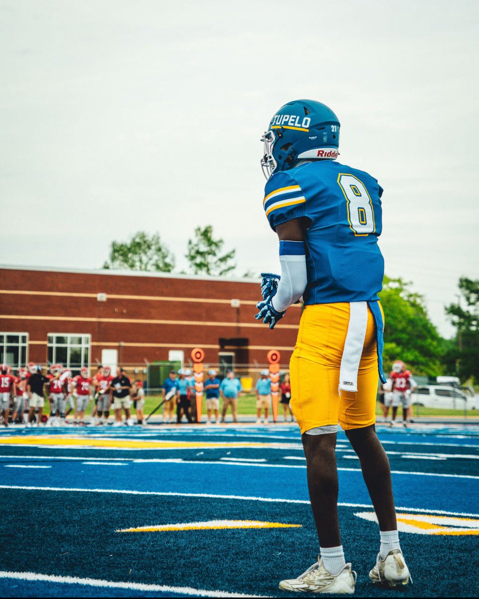 Freddadams3's tweet image. june 15 tomorrow !! number in bio coaches 📲