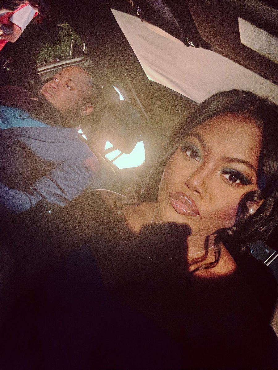 zaria imani tweet media