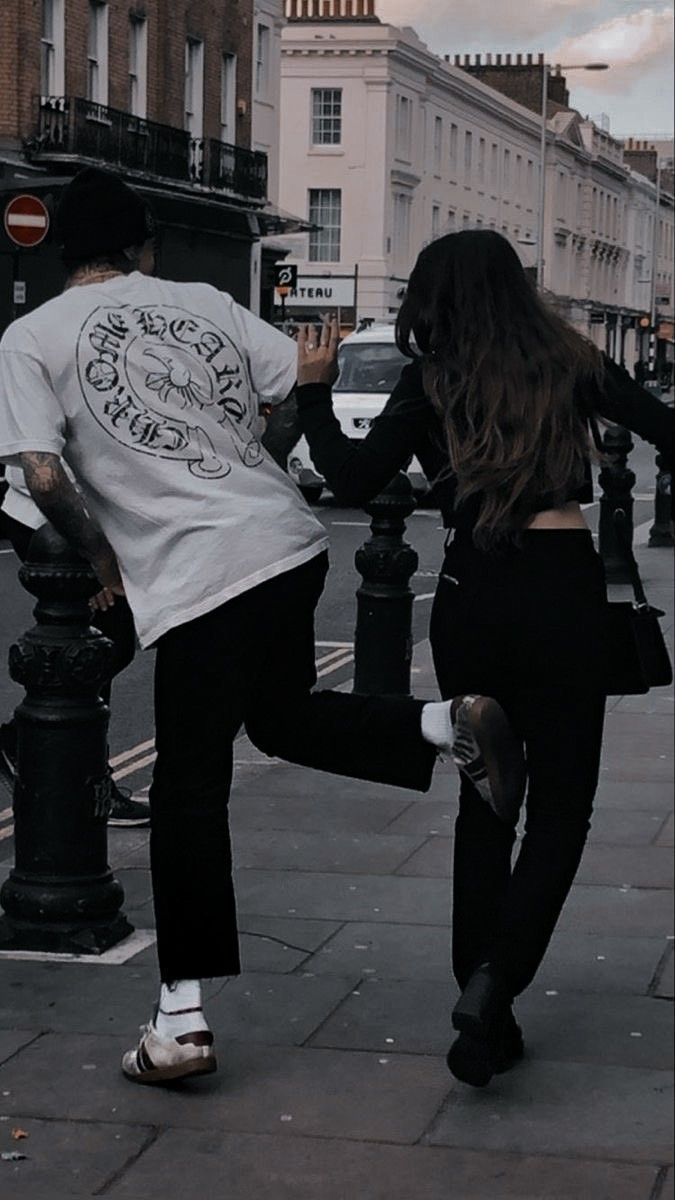 ᅟᅟ◞ ⃝🖤 𝙃𝙚𝙨𝙩𝙞𝙖 𝘼𝙧𝙘𝙝𝙚𝙧𝙤𝙣 · — tweet media