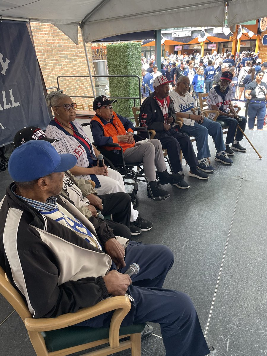 leegroup's tweet image. Enjoyed moderating #Saturday’s Q&A #NegroLeagueLegends @tigers @ComericaPark #Detroit #PanelDiscussion #BlackinBaseballWeekendCelebration @ComericaBank @leegroup