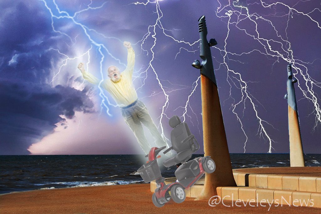 Incredible photo of #LightningStorm in Cleveleys this morning.