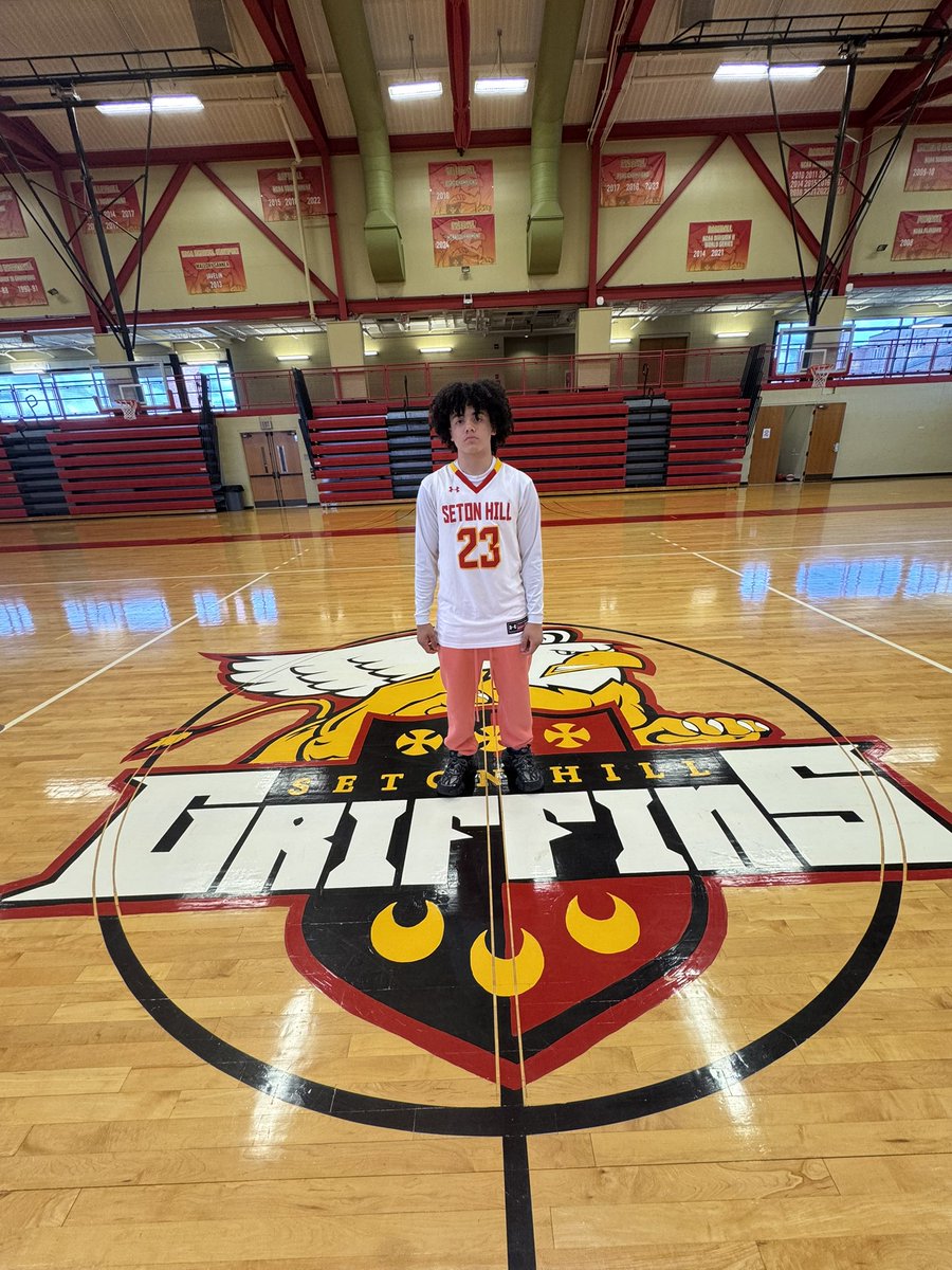 Justinbuckets10's tweet image. Thank you to all the coaches at Seton Hill for a great day.