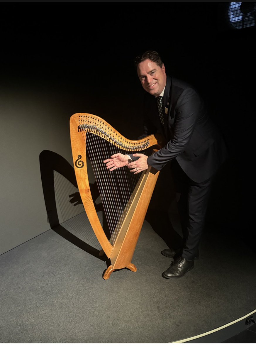 A very special day in Osaka Japan today as I represented Govt at our National day at World Expo 25. Irelands pavilion Creativity Connecting People showcases the best of Irish culture and business to the world. Huge credit to Brian, Denise and all of the Irish team at Expo 25.